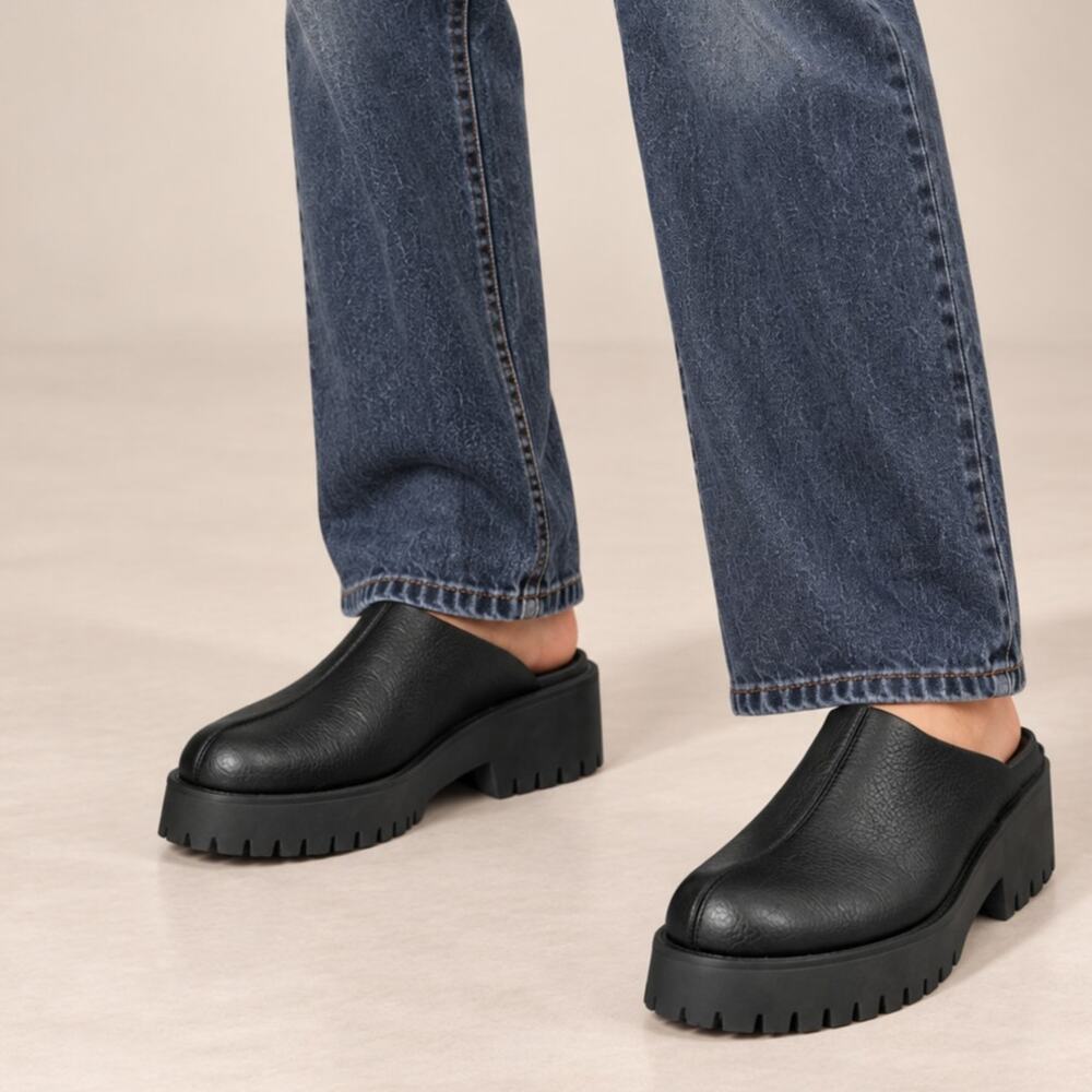 Calia by Carrie Underwood Platform Clogs Womens 7 Kendra Black Chunky Lug Sole
